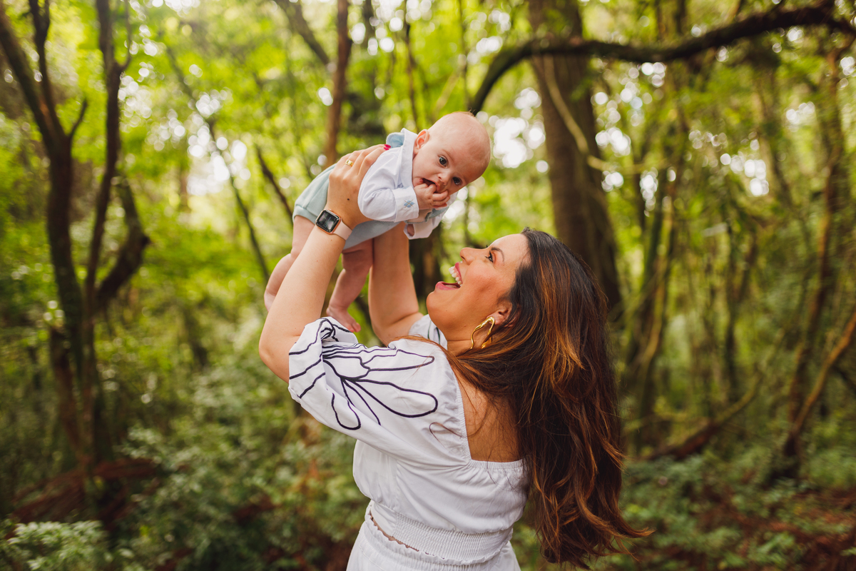 Fotografa familia Curitiba - Ensaio externo bebe menino mesvesrsario parque