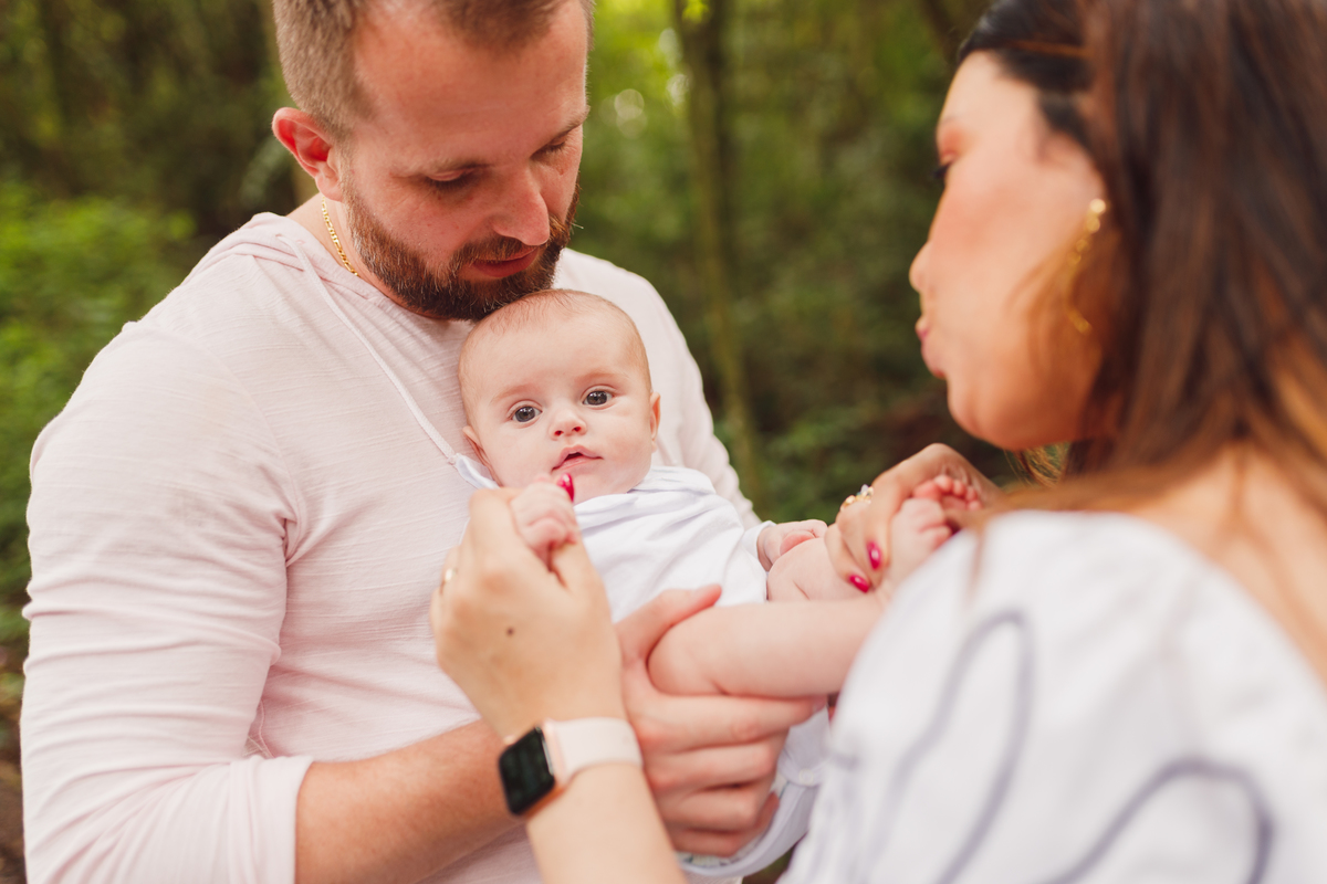 Fotografa familia Curitiba - Ensaio externo bebe menino mesvesrsario parque
