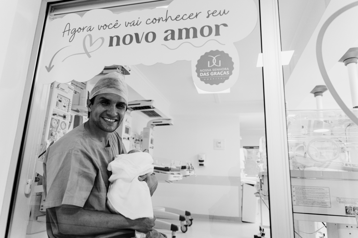 Fotografa familia Curitiba - foto nascimento nossa senhora das graças menino