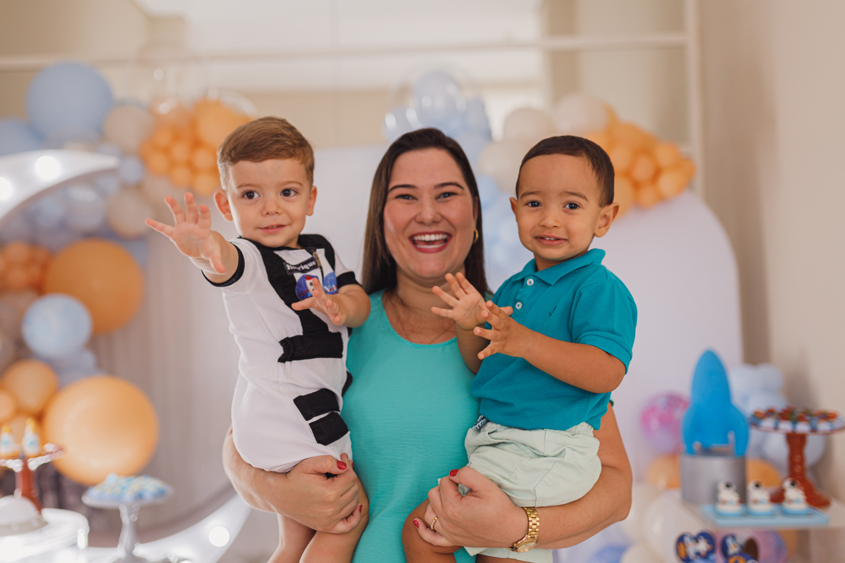 Fotografa Familia Curitiba - Aniversario astronauta menino 2 anos 