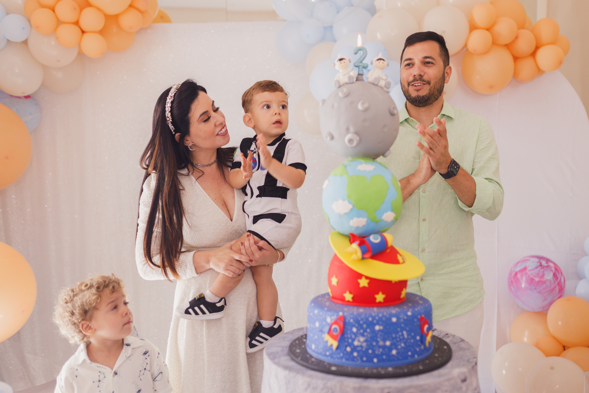 Fotografa Familia Curitiba - Aniversario astronauta menino 2 anos 