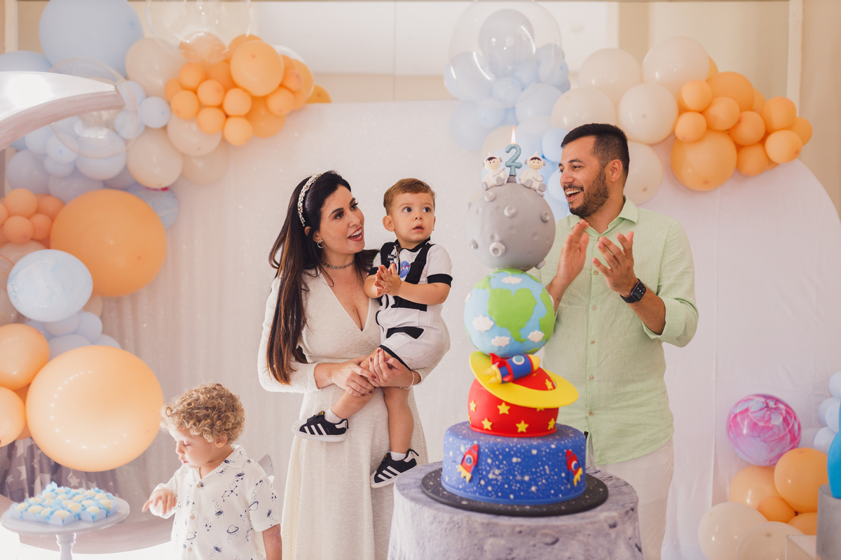 Fotografa Familia Curitiba - Aniversario astronauta menino 2 anos 