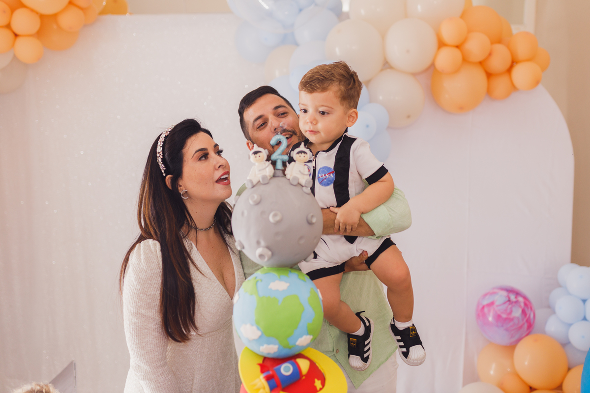 Fotografa Familia Curitiba - Aniversario astronauta menino 2 anos 