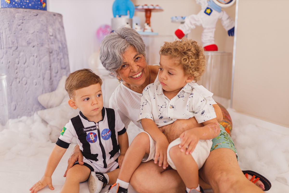 Fotografa Familia Curitiba - Aniversario astronauta menino 2 anos 