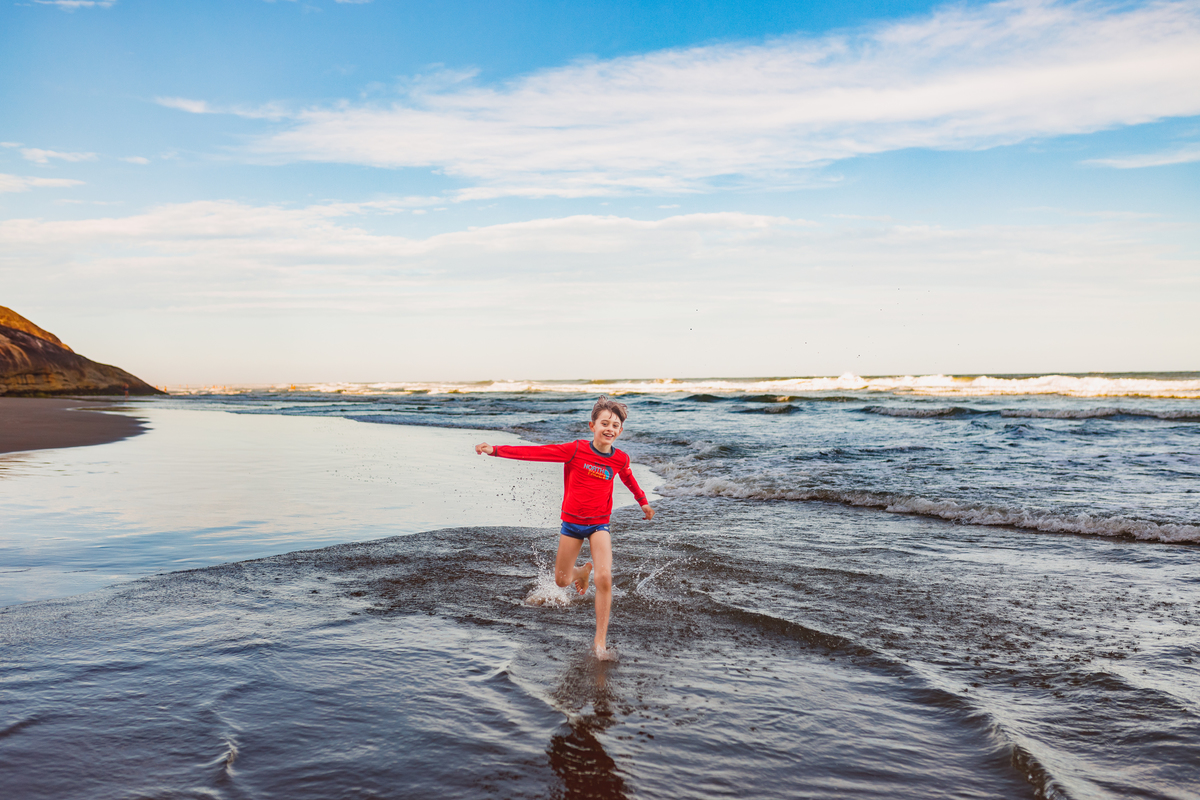 Fotografa familia Curitiba - ensaio ilha do mel bebe 1 ano menino