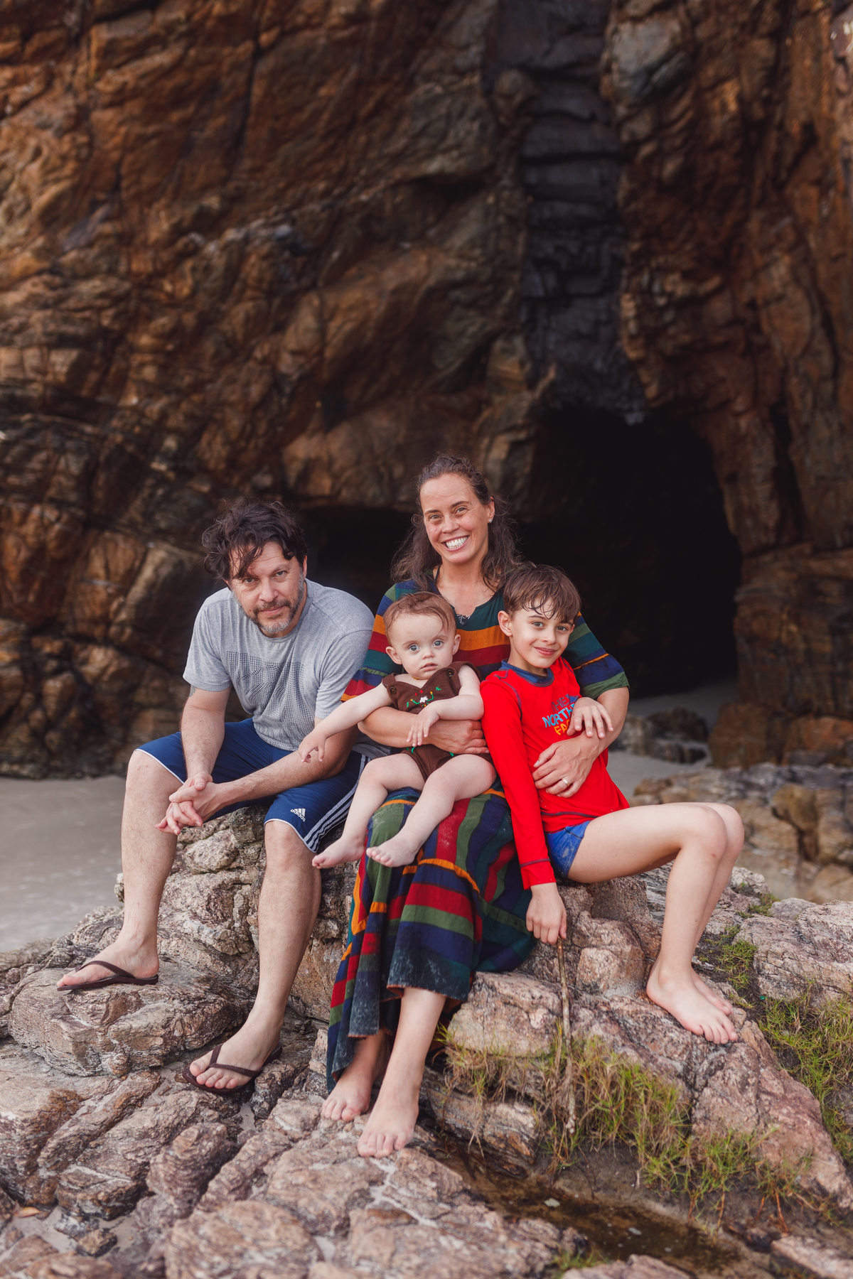 Fotografa familia Curitiba - ensaio ilha do mel bebe 1 ano menino