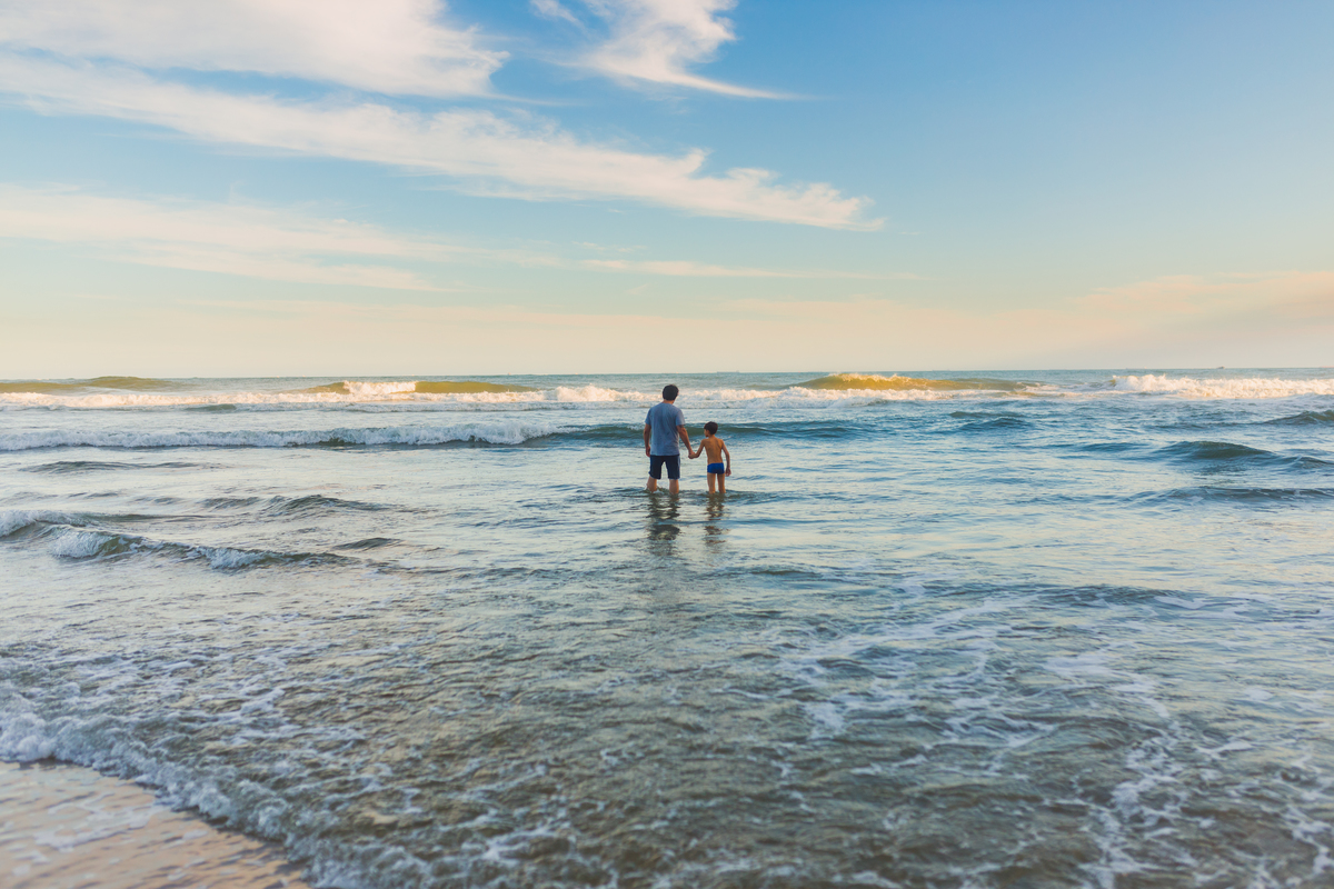 Fotografa familia Curitiba - ensaio ilha do mel bebe 1 ano menino