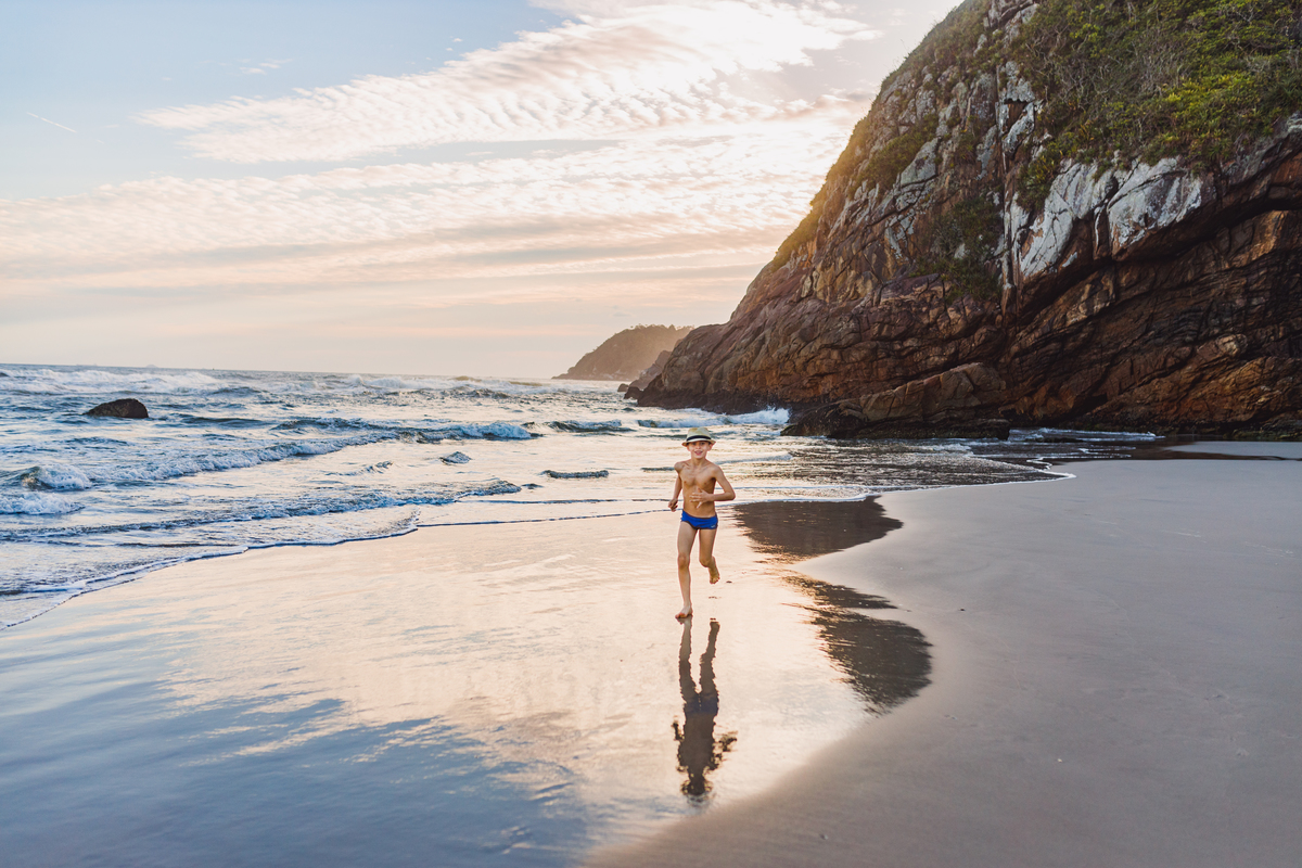 Fotografa familia Curitiba - ensaio ilha do mel bebe 1 ano menino