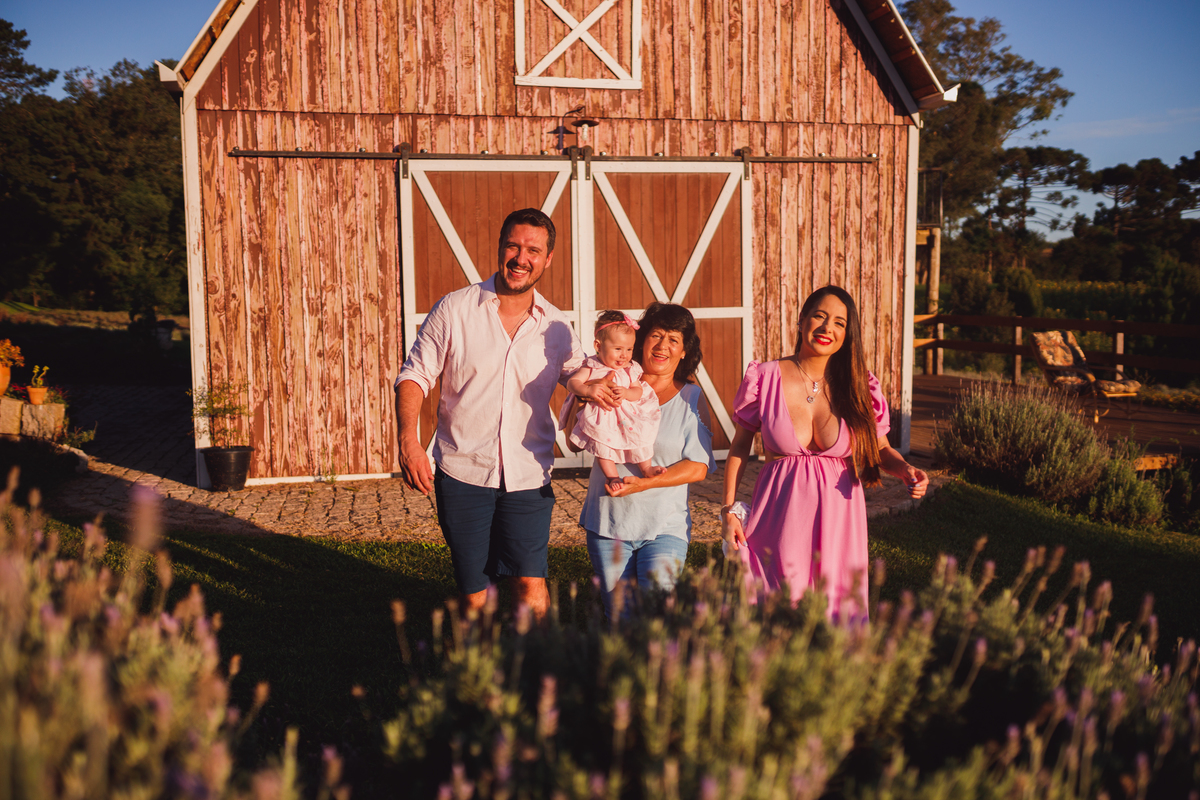 Fotografa familia Curitiba - Ensaio externo lavandario