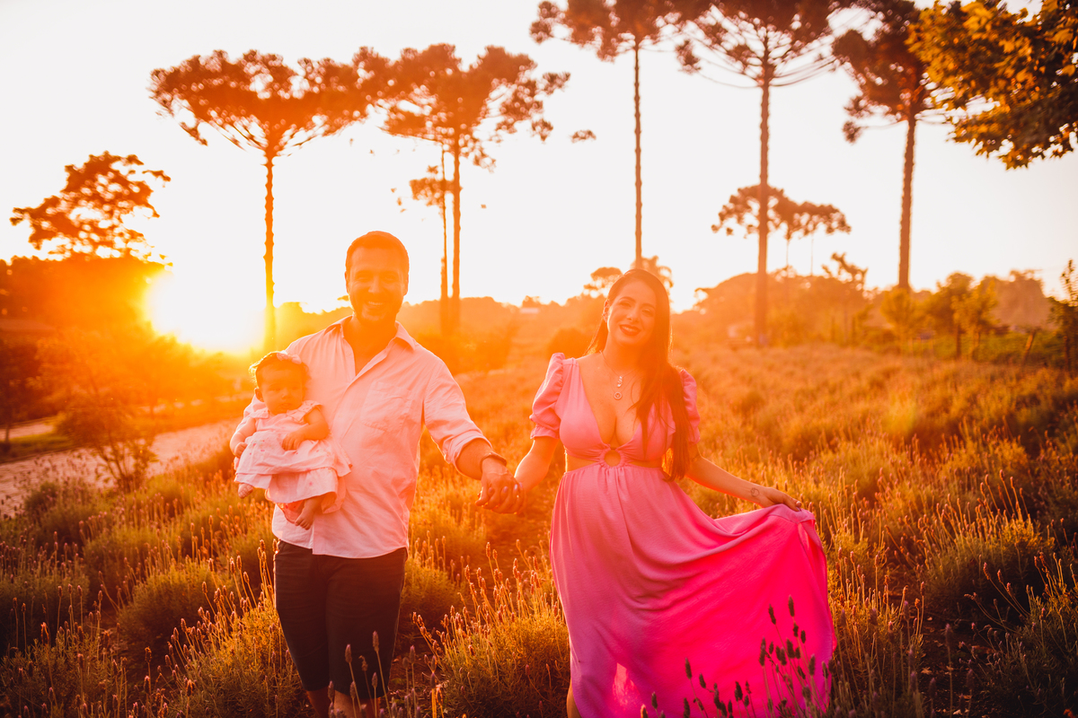 Fotografa familia Curitiba - Ensaio externo lavandario