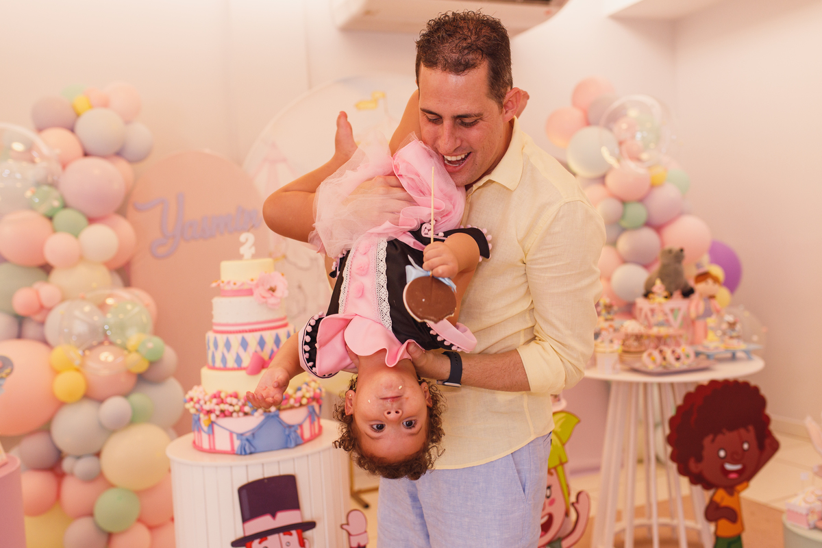 Fotografa familia Curitiba - aniversario 2 anos menina mundo bita