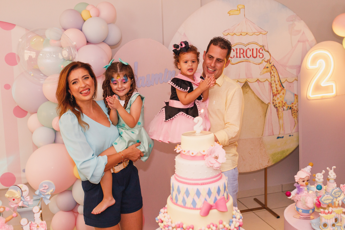 Fotografa familia Curitiba - aniversario 2 anos menina mundo bita