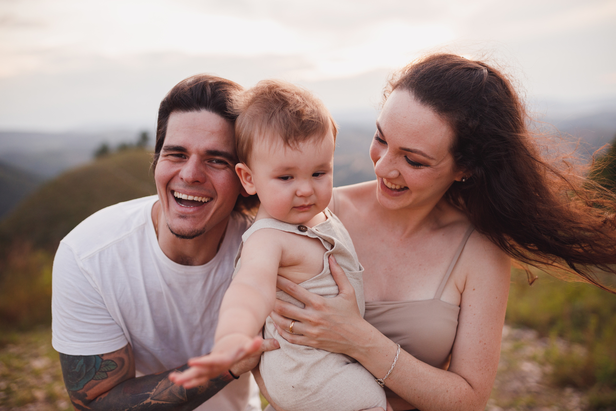Fotografa familia Curitiba - ensaio externo morro 3 barras 