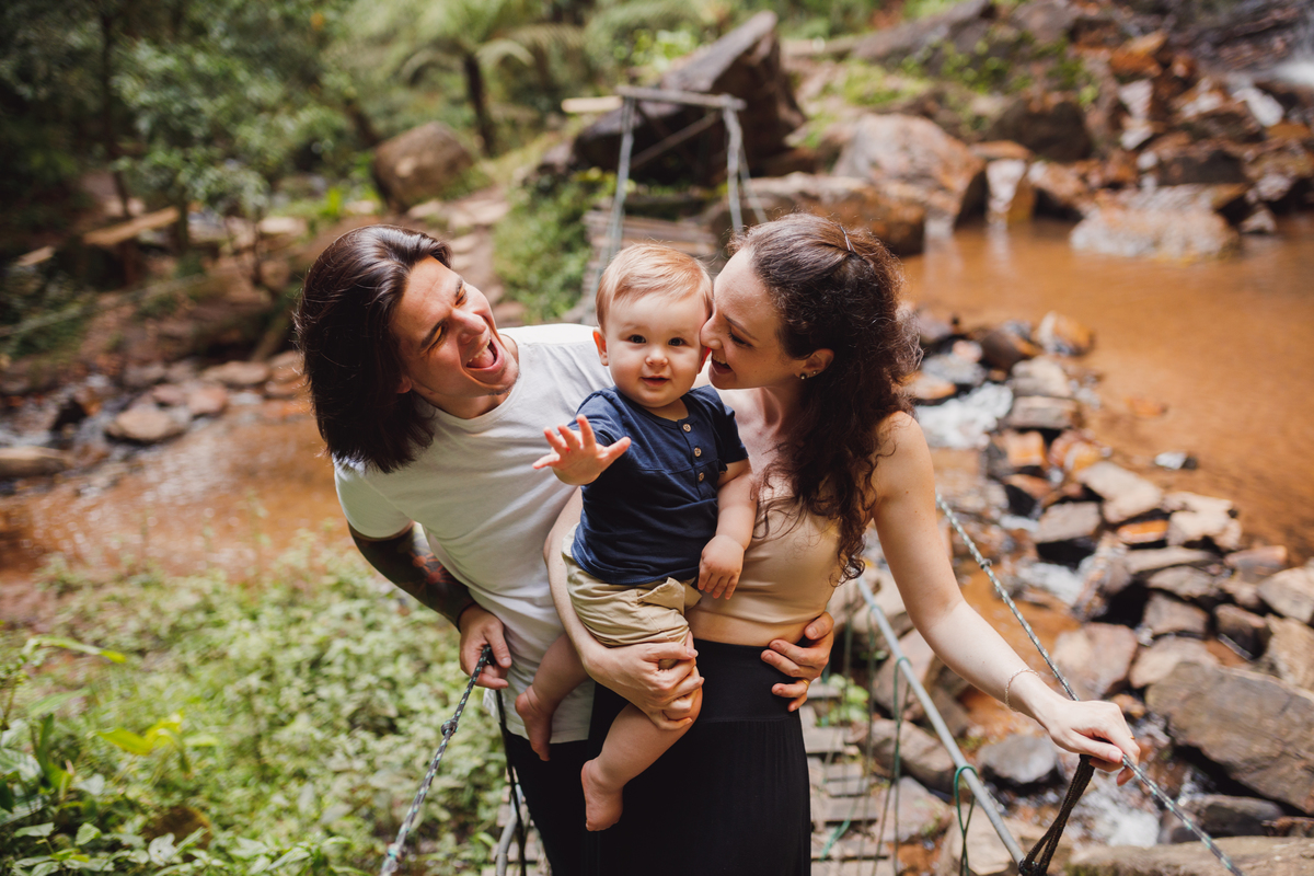 Fotografa familia Curitiba - ensaio externo morro 3 barras 