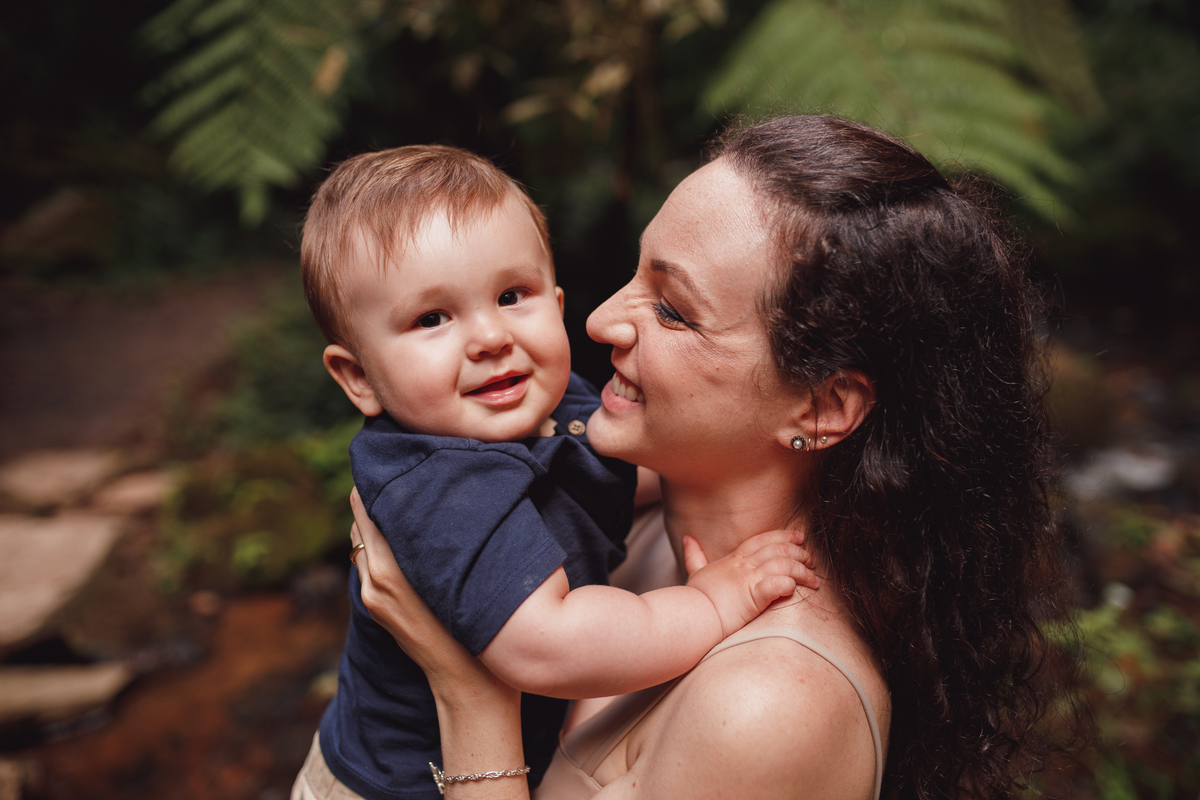Fotografa familia Curitiba - ensaio externo morro 3 barras 