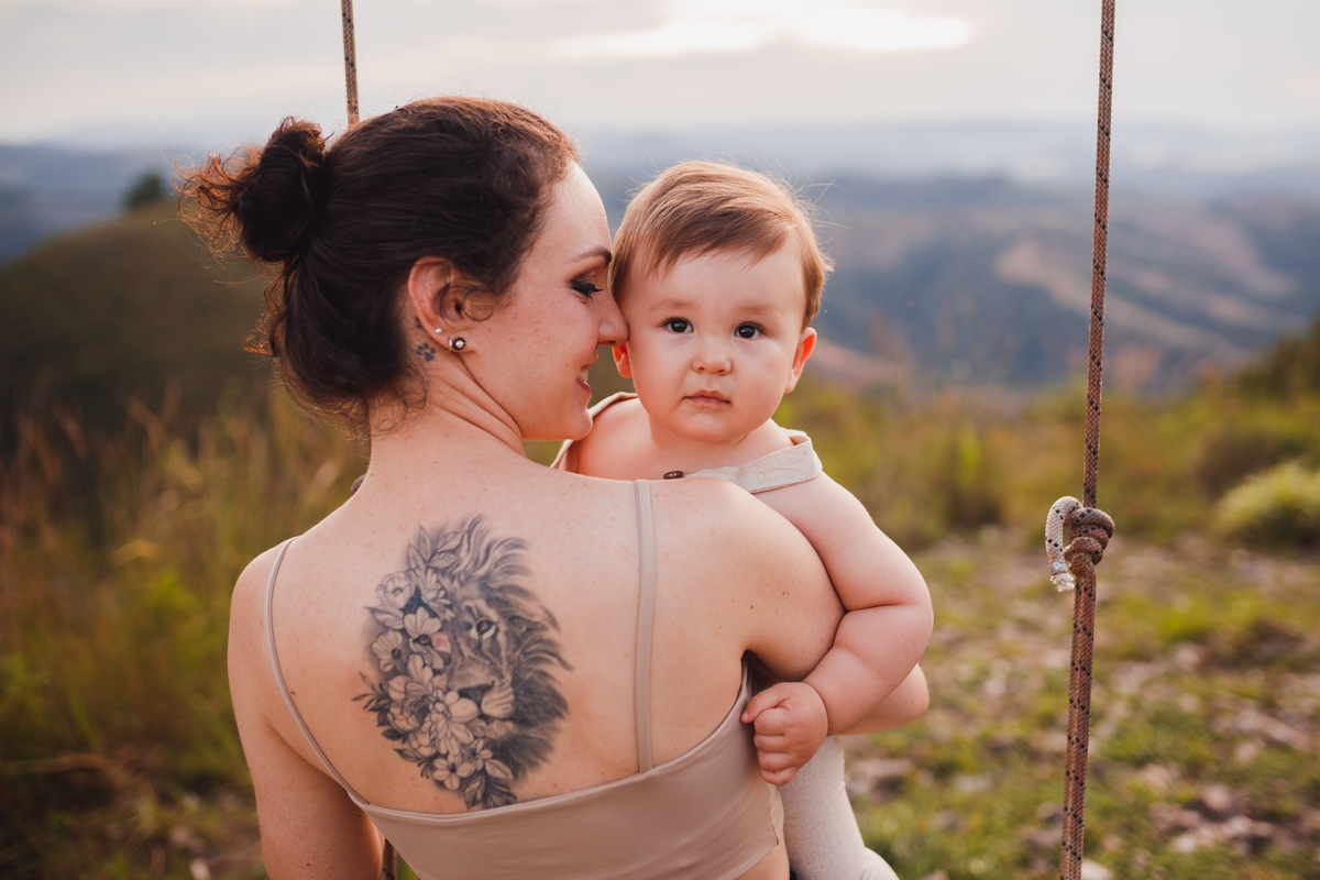 Fotografa familia Curitiba - ensaio externo morro 3 barras 