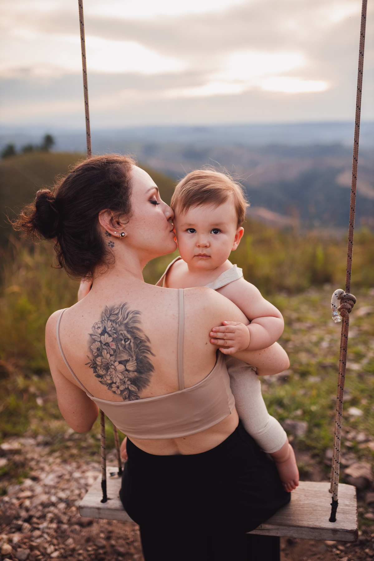 Fotografa familia Curitiba - ensaio externo morro 3 barras 