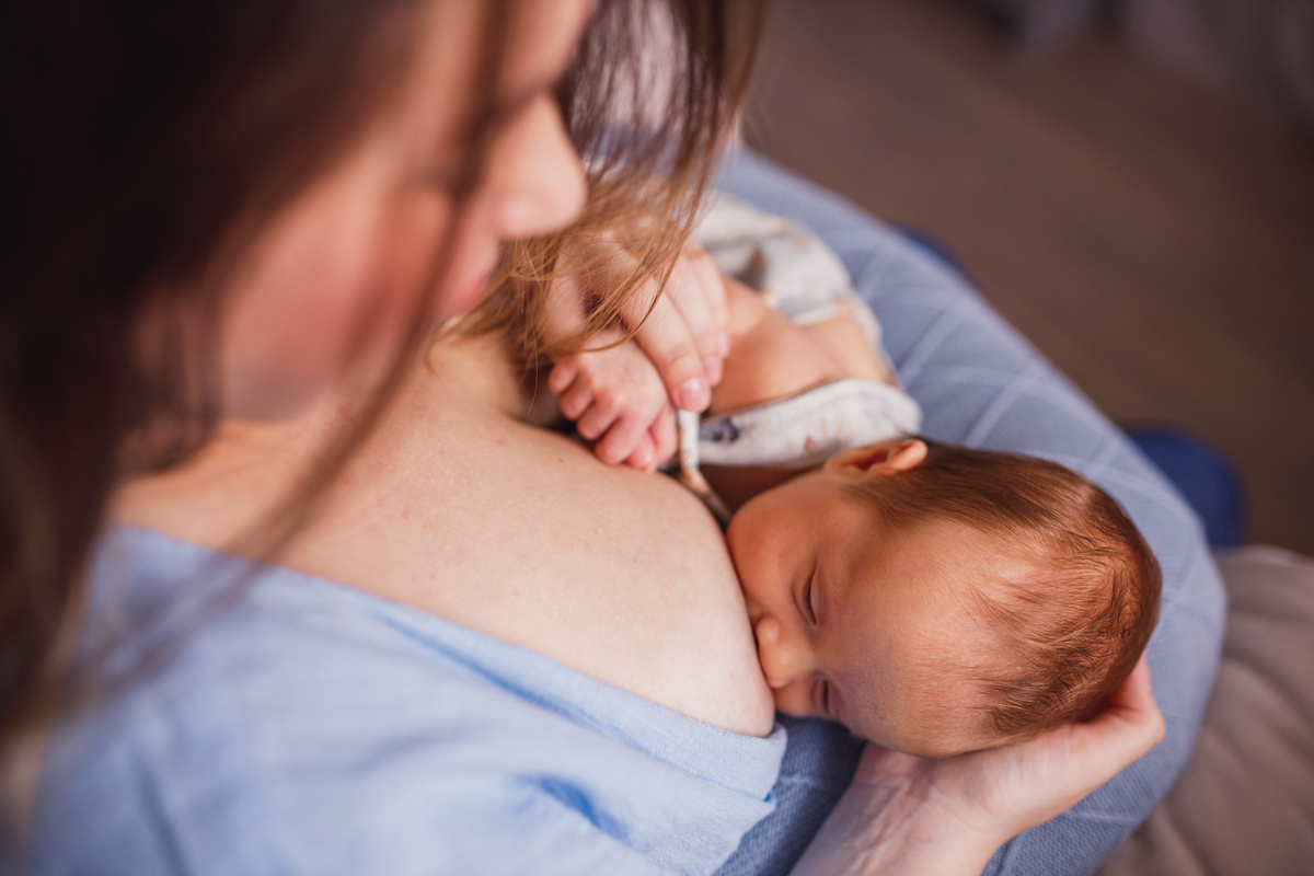 Fotografa Familia Curitiba - Ensaio lifestyle menino 1 mes 