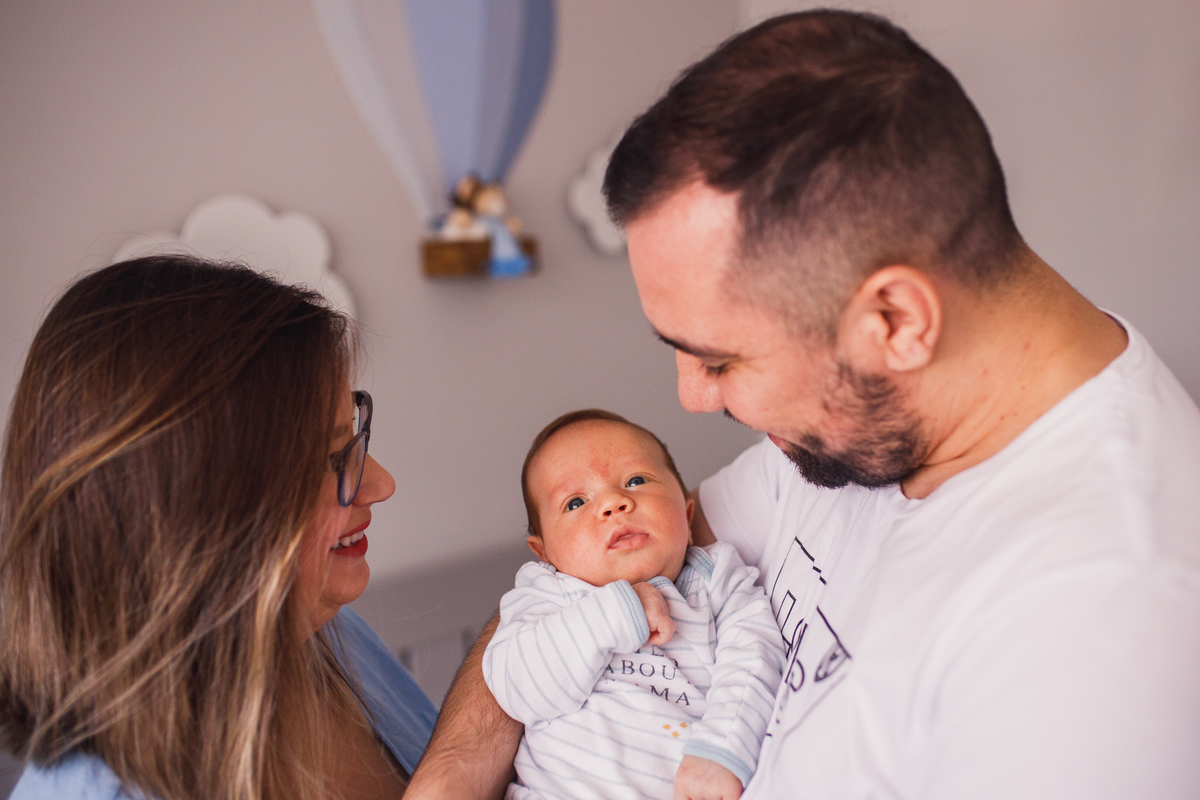 Fotografa Familia Curitiba - Ensaio lifestyle menino 1 mes 