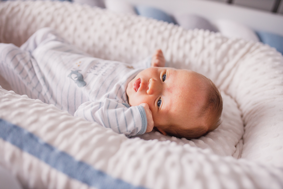 Fotografa Familia Curitiba - Ensaio lifestyle menino 1 mes 