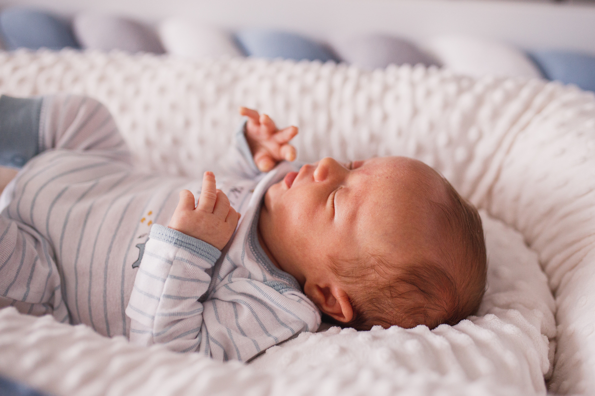 Fotografa Familia Curitiba - Ensaio lifestyle menino 1 mes 