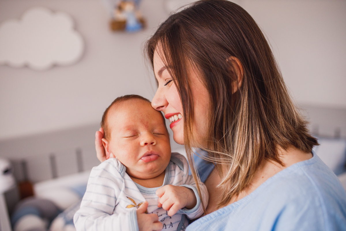 Fotografa Familia Curitiba - Ensaio lifestyle menino 1 mes 