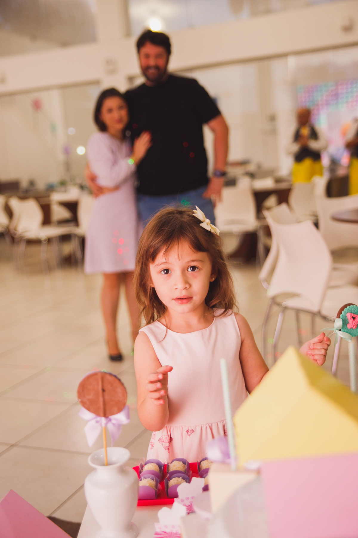 Fotografa familia Curitiba - Aniversário menina 4 anos buffet play house
