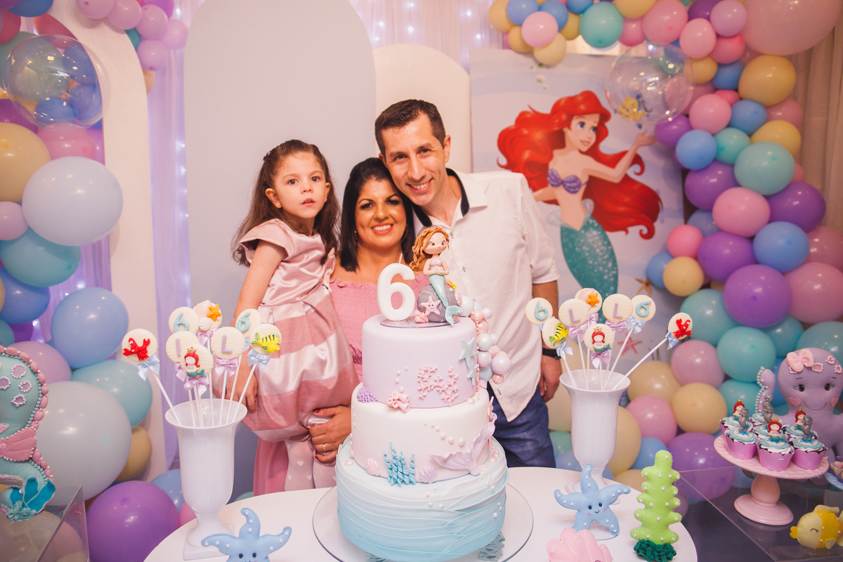 Fotografa familia Curitiba - Buffet Fina Festas menina 6 anos princesa Ariel