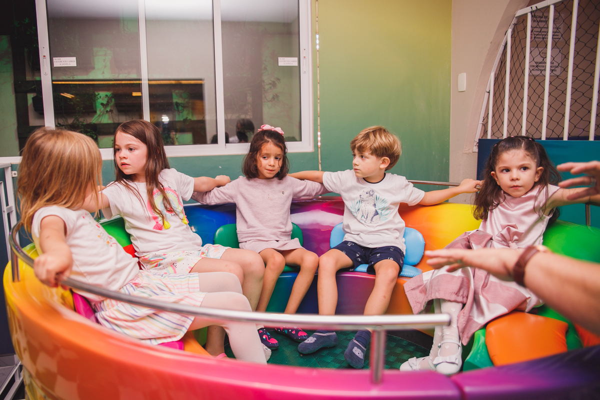 Fotografa familia Curitiba - Buffet Fina Festas menina 6 anos princesa Ariel