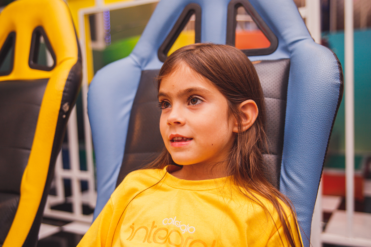 Fotografa familia Curitiba - Buffet Fina Festas menina 6 anos princesa Ariel