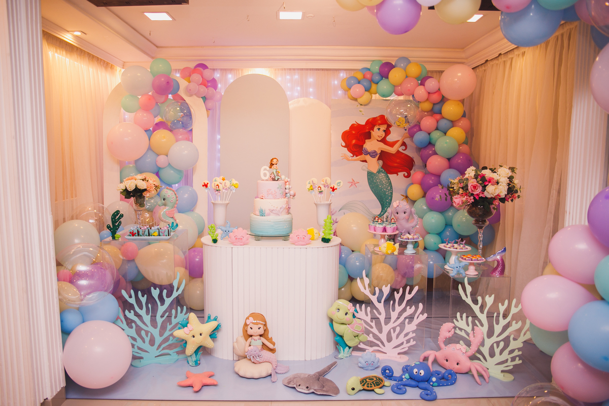 Fotografa familia Curitiba - Buffet Fina Festas menina 6 anos princesa Ariel