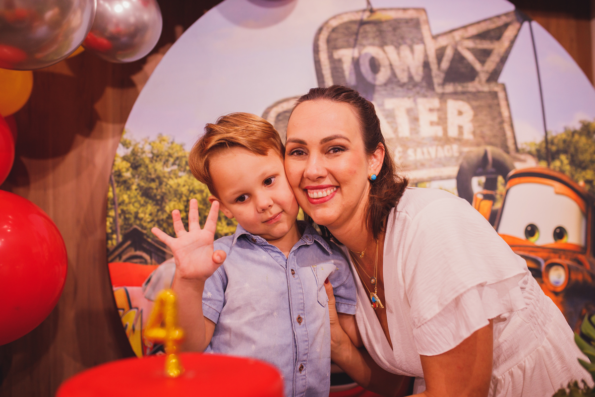 Fotografa familia Curitiba - Vila vilô McQueen aniversario menino