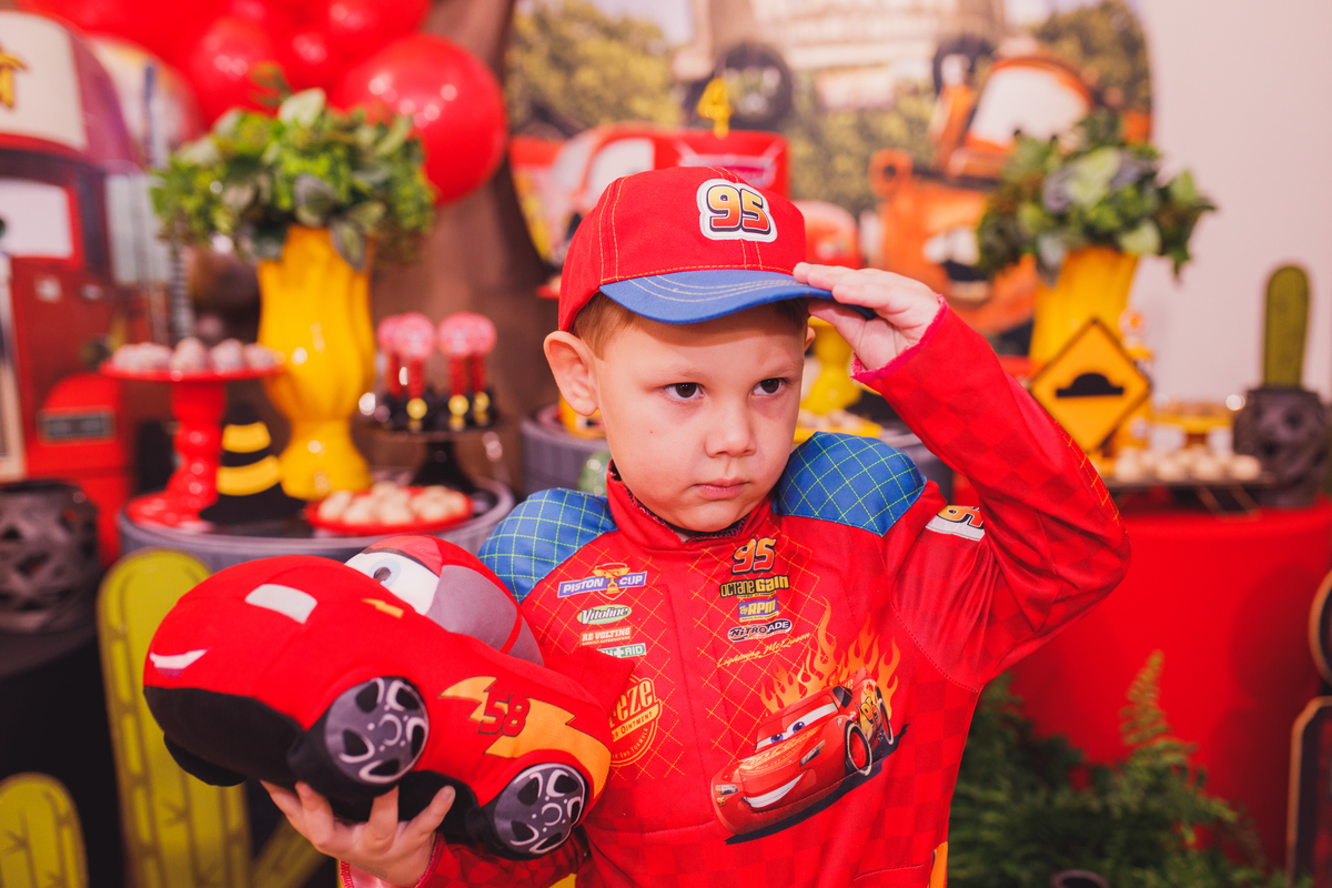 Fotografa familia Curitiba - Vila vilô McQueen aniversario menino