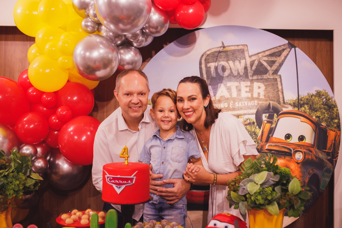 Fotografa familia Curitiba - Vila vilô McQueen aniversario menino