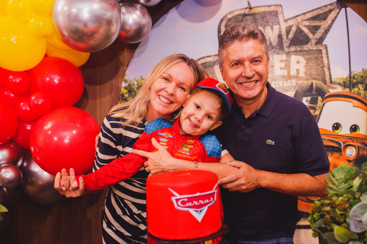 Fotografa familia Curitiba - Vila vilô McQueen aniversario menino