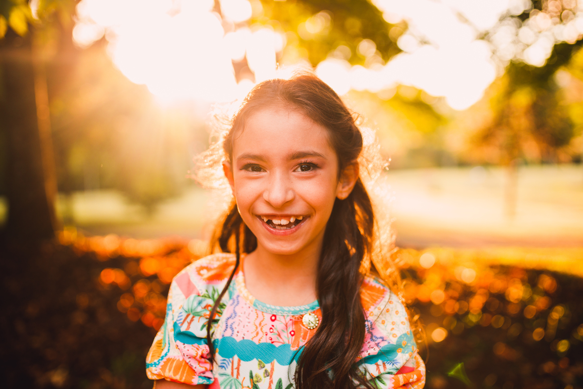 Fotografa familia Curitiba - Ensaio externo doceira menina 7 anos