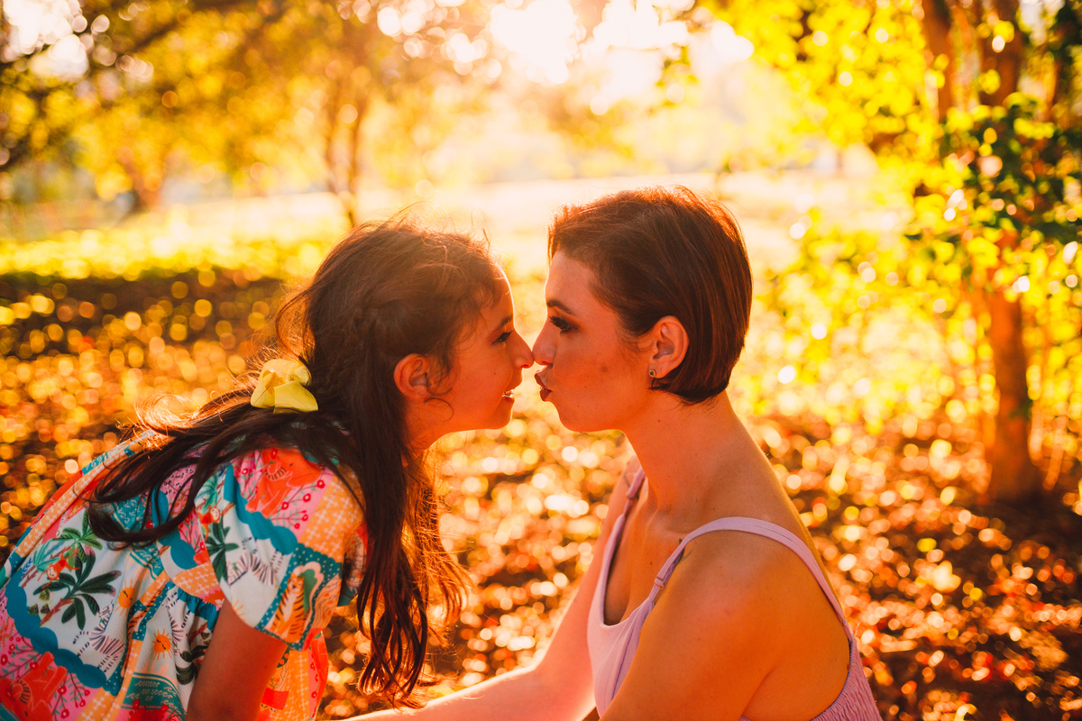Fotografa familia Curitiba - Ensaio externo doceira menina 7 anos