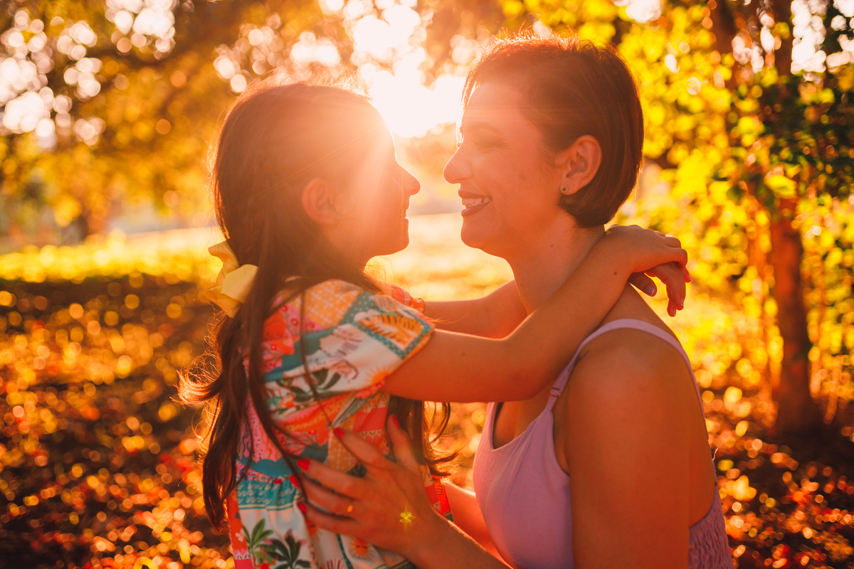 Fotografa familia Curitiba - Ensaio externo doceira menina 7 anos