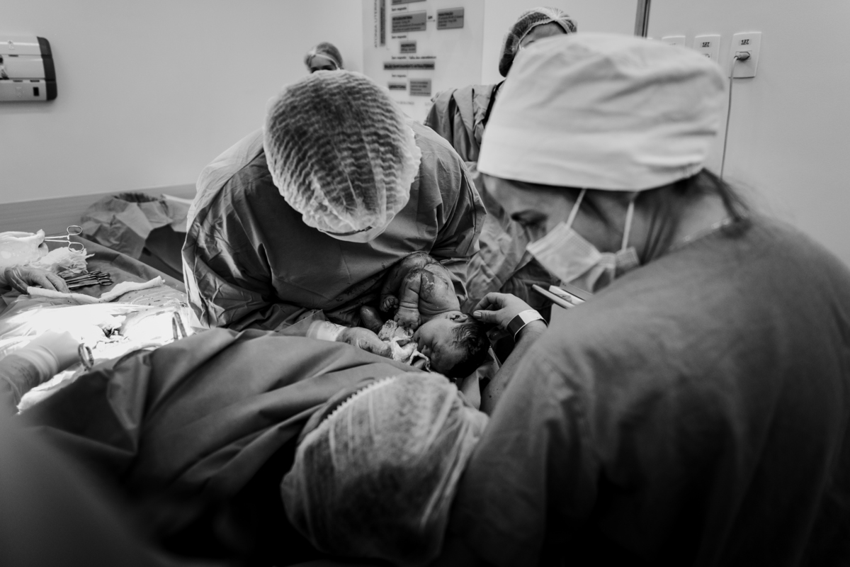 Fotografa familia Curitiba - Nascimento Santa Cruz menino parto