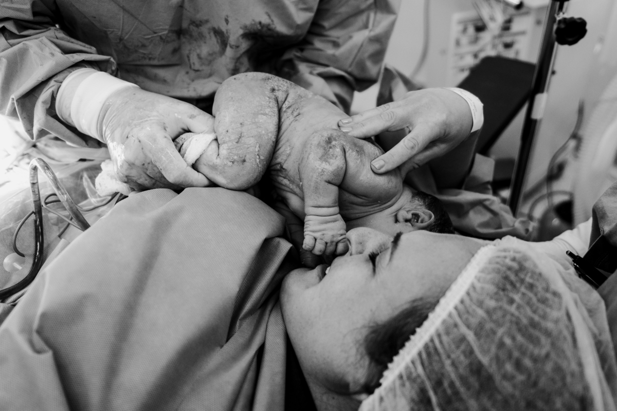 Fotografa familia Curitiba - Nascimento Santa Cruz menino parto