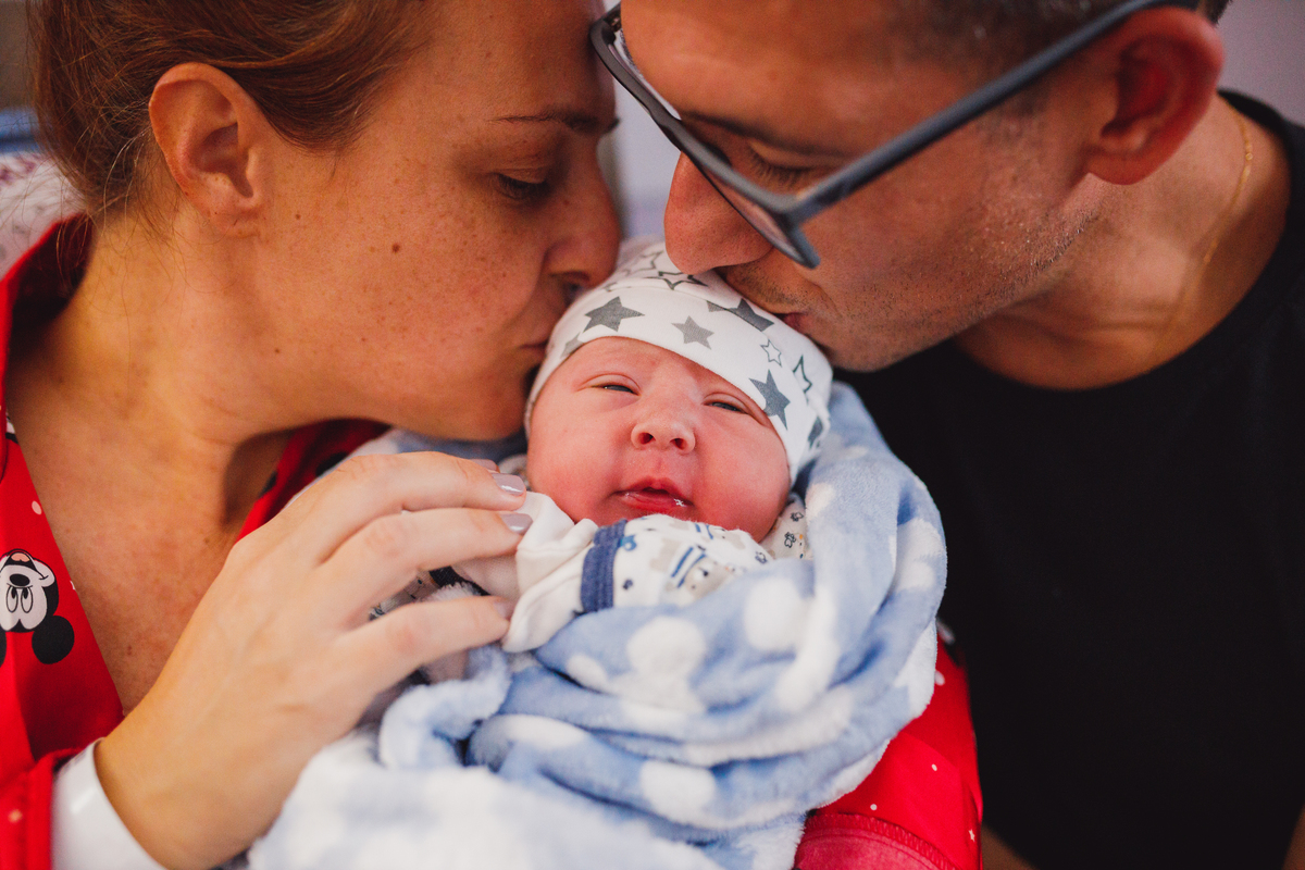 Fotografa familia Curitiba - Nascimento Santa Cruz menino parto
