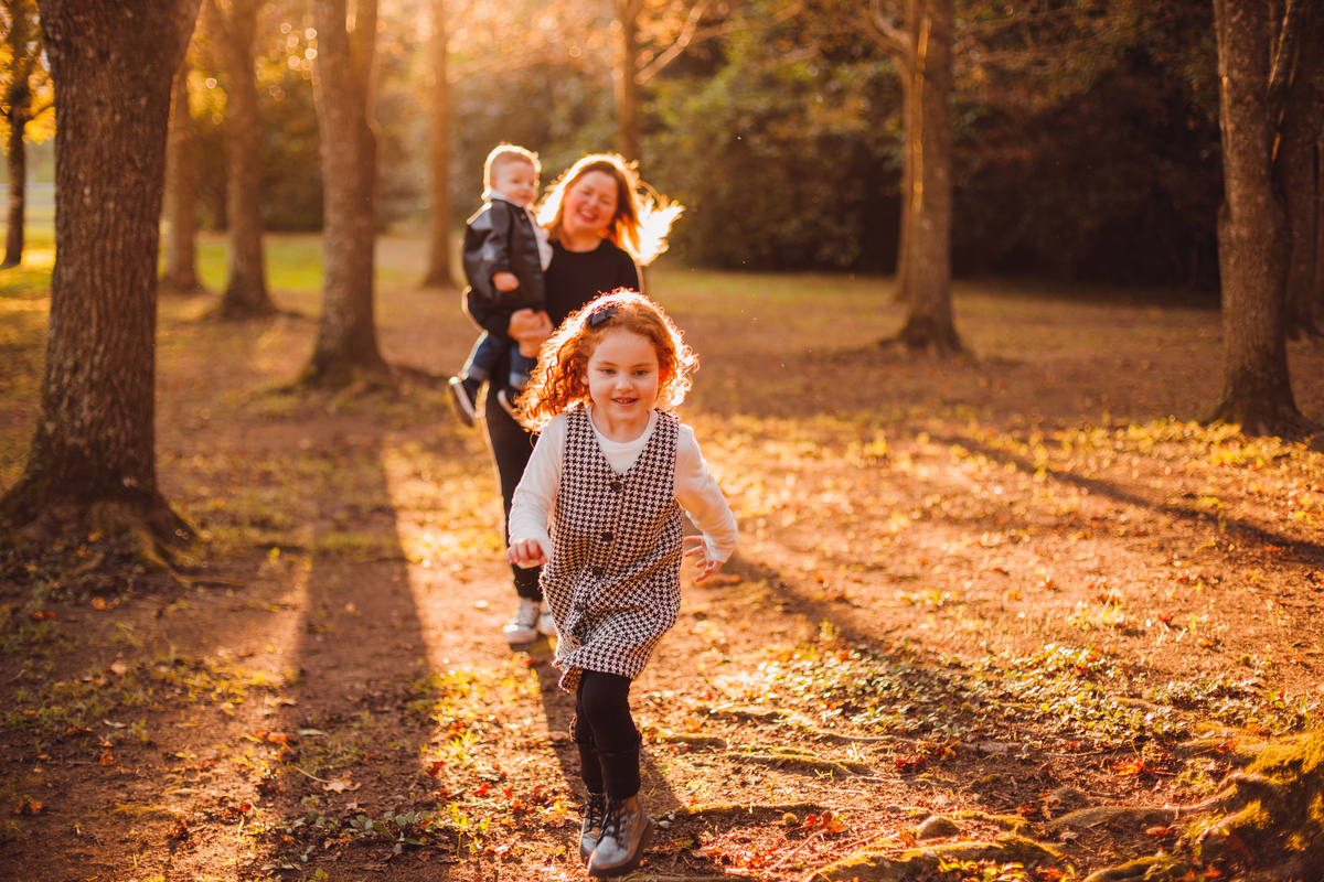 Fotografa familia Curitiba - Ensaio externo outono bosque tingui