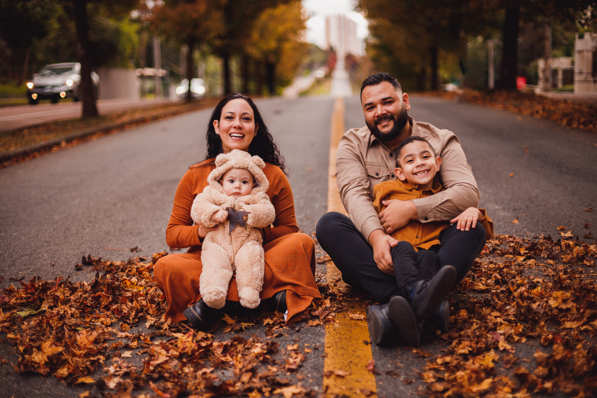 Fotografa familia Curitiba - Ensaio de outono externo canaleta