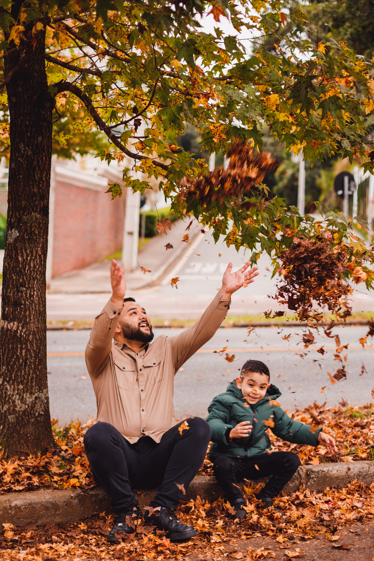 Fotografa familia Curitiba - Ensaio de outono externo canaleta