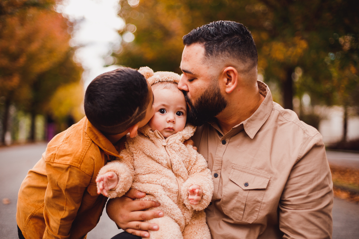 Fotografa familia Curitiba - Ensaio de outono externo canaleta