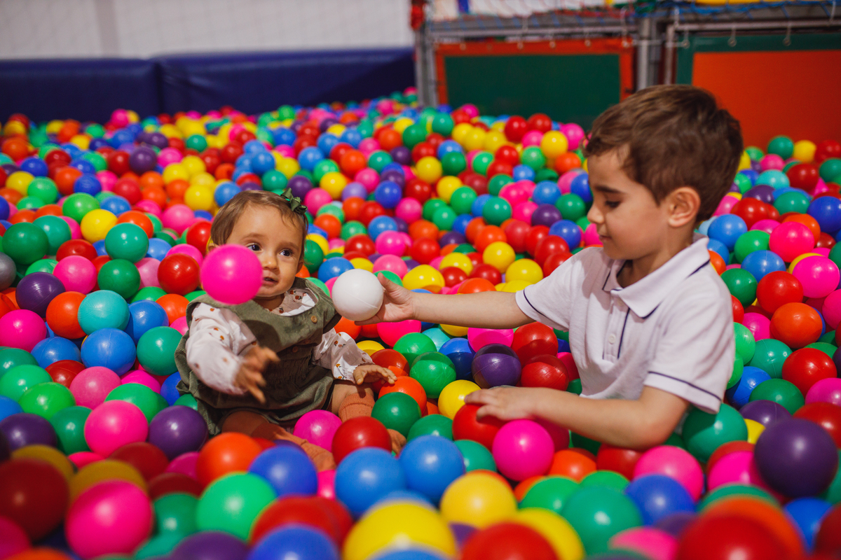 Fotografa familia Curitiba - Aniversário 4 anos e 1 ano safari