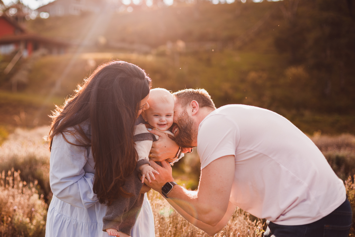 Fotografa familia Curitiba - Ensaio externo Lavandario vila lavanda 6 meses