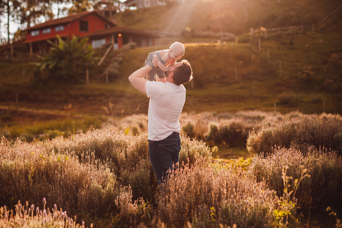 Fotografa familia Curitiba - Ensaio externo Lavandario vila lavanda 6 meses