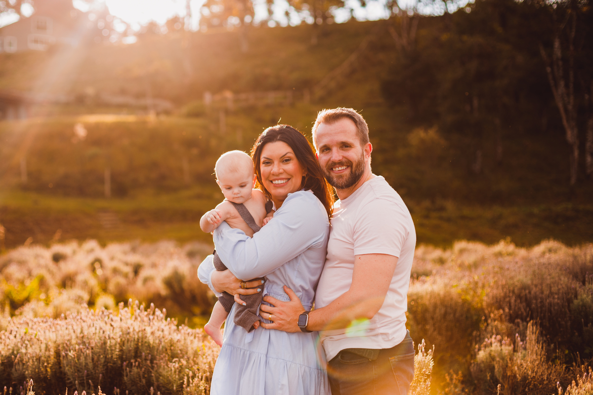 Fotografa familia Curitiba - Ensaio externo Lavandario vila lavanda 6 meses