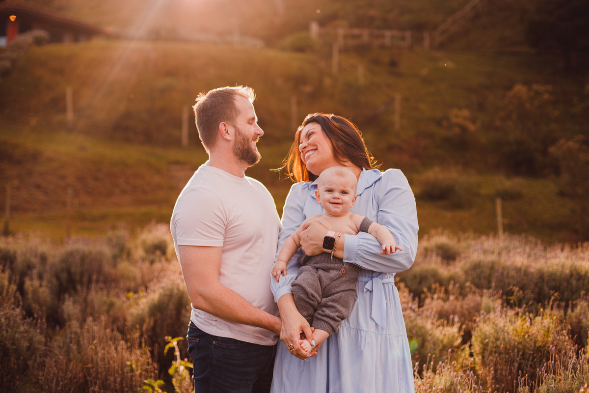 Fotografa familia Curitiba - Ensaio externo Lavandario vila lavanda 6 meses